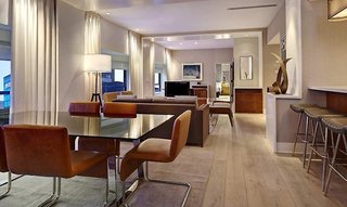 New York Hilton Midtown,Jersey City>>New York,4 star