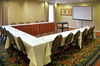 hilton garden inn newport news