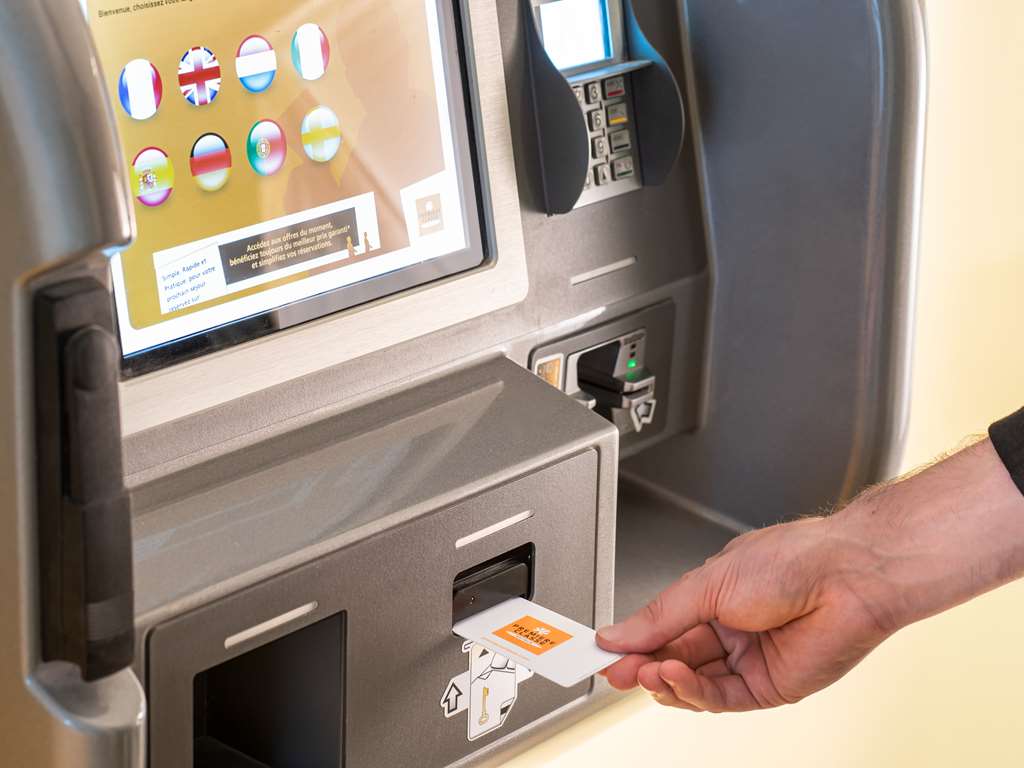 premiere classe lille sud henin beaumont