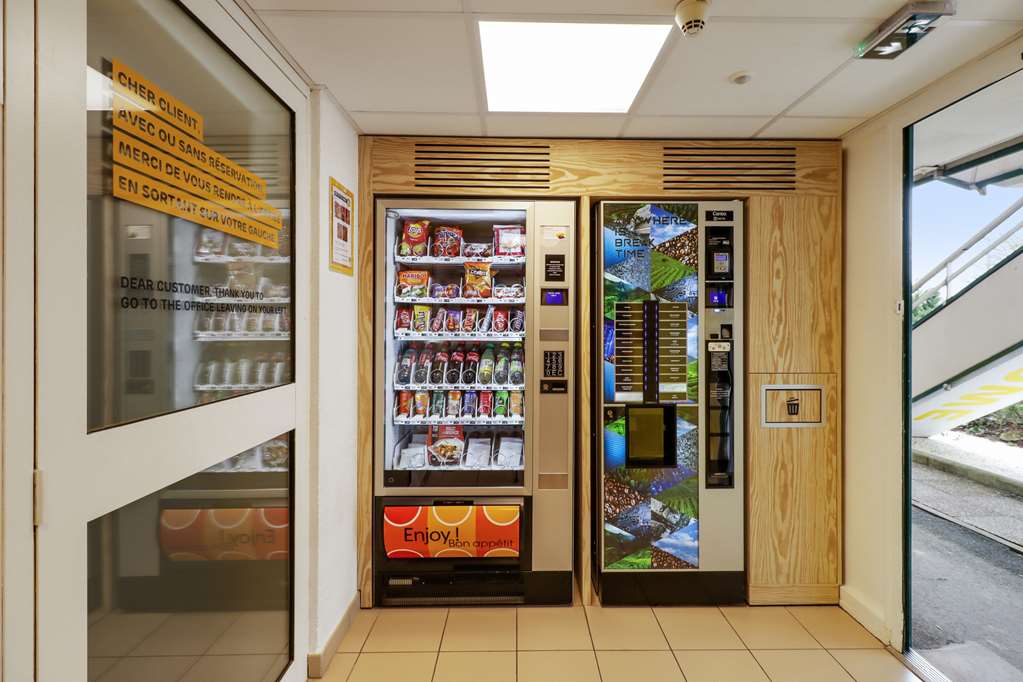 premiere classe lille sud henin beaumont