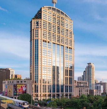 emporium suites by chatrium