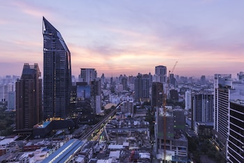 emporium suites by chatrium