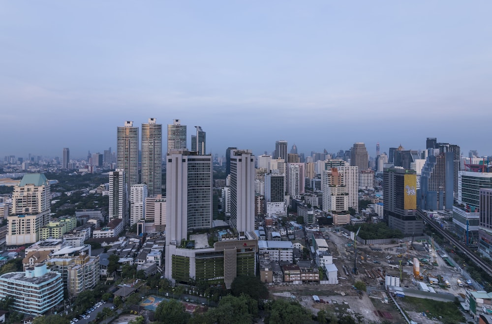 emporium suites by chatrium