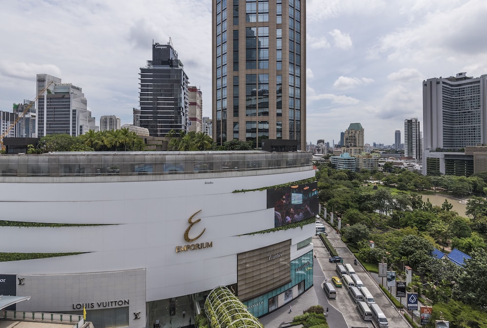 emporium suites by chatrium