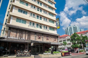 nara suite residence bangkok