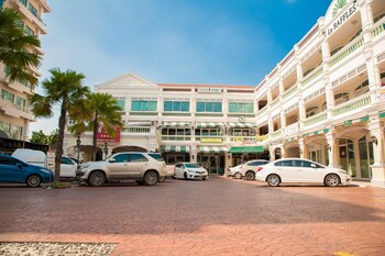 nara suite residence bangkok