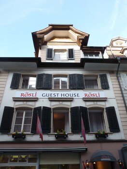 roesli guest house