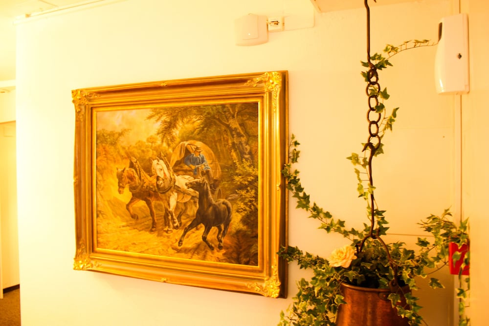 roesli guest house
