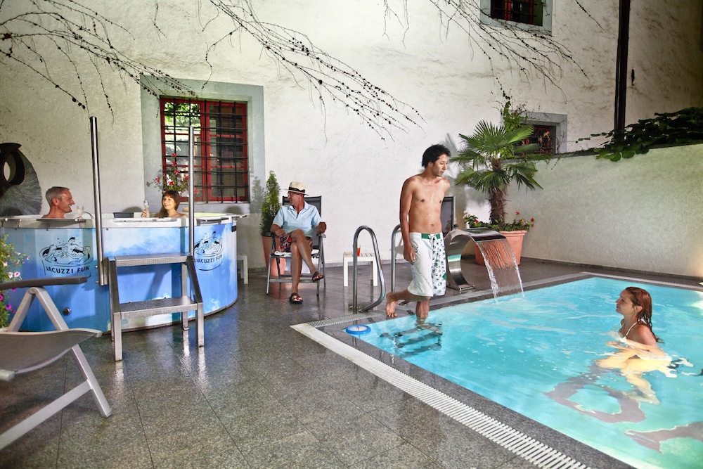 roesli guest house