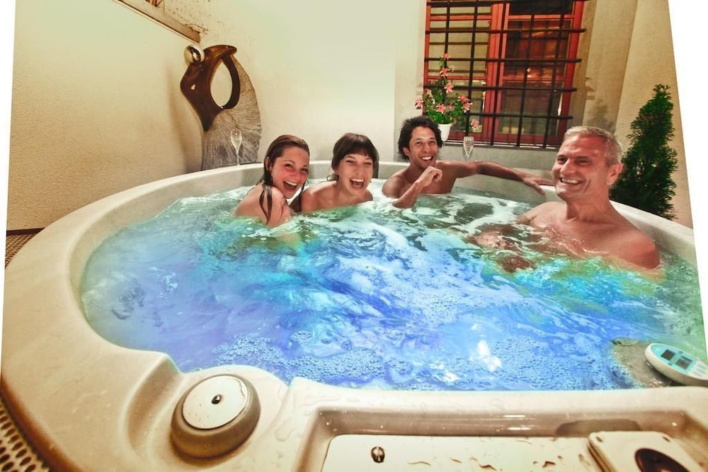 roesli guest house