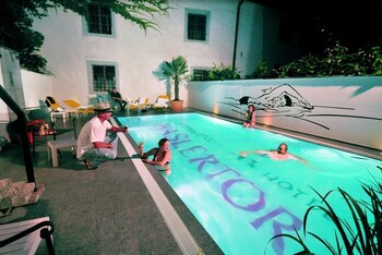 roesli guest house
