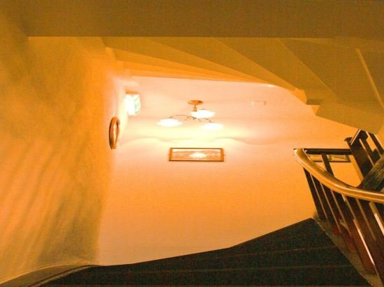 roesli guest house