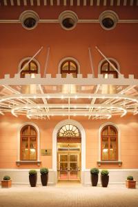 Imperial Riding School, Autograph Collection,Vienna>>Landstrasse,4 star