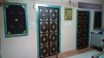 shyam palace guest house