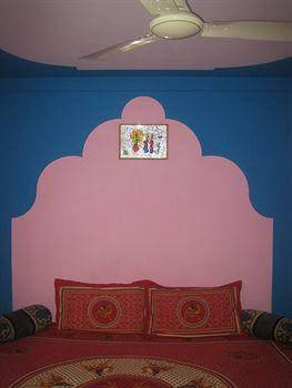 shyam palace guest house