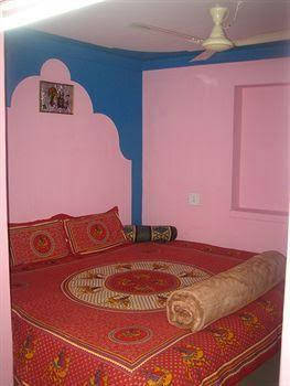 shyam palace guest house