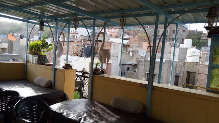 shyam palace guest house