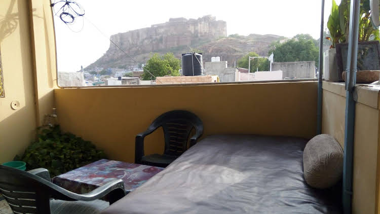 shyam palace guest house