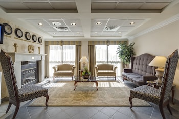 monte carlo inn oakville suites