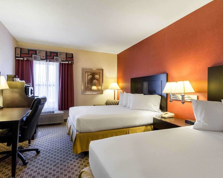 quality inn and suites oakwood village cleveland south
