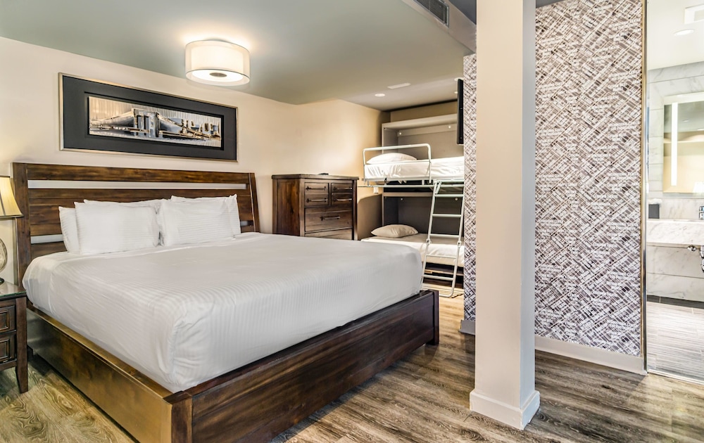 the gallivant times square