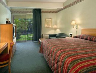 Howard Johnson By Wyndham Newburgh/West Point,Near Orange County Choppers,2 star