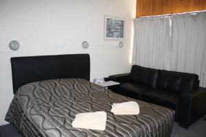 nhill oasis motel