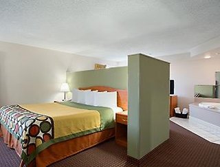 Super 8 By Wyndham Madison South,Dane County>>Dane,2.5 star