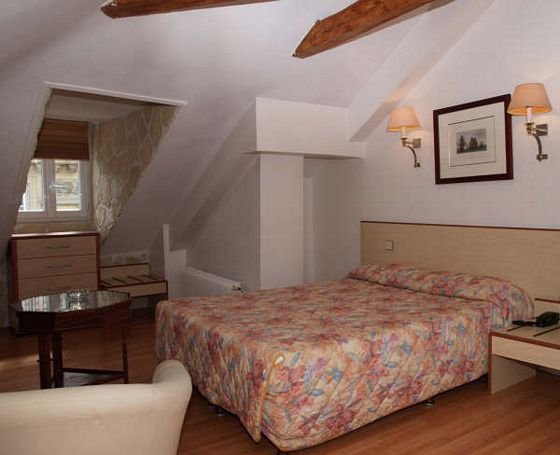 hotel hauteville opera