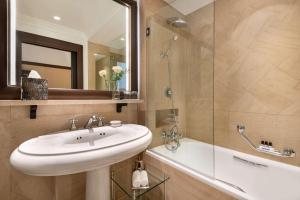 Hyatt Paris Madeleine,Paris>>Champs-Elysees,5 star