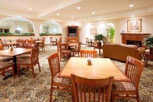 holiday inn express hotel and suites kerrville by ihg