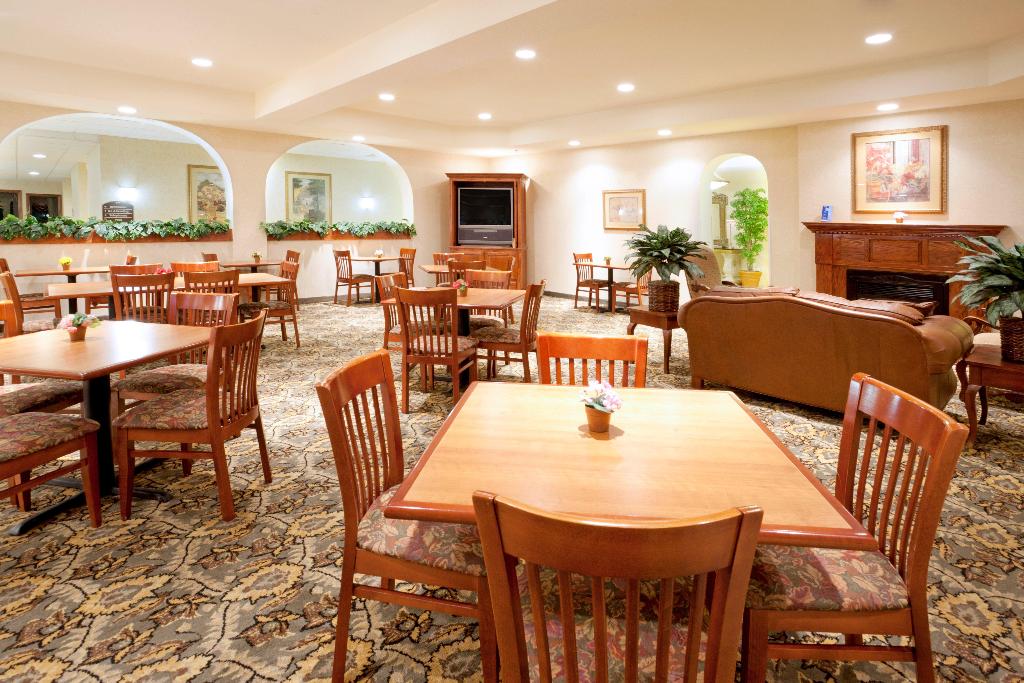 holiday inn express hotel and suites kerrville by ihg