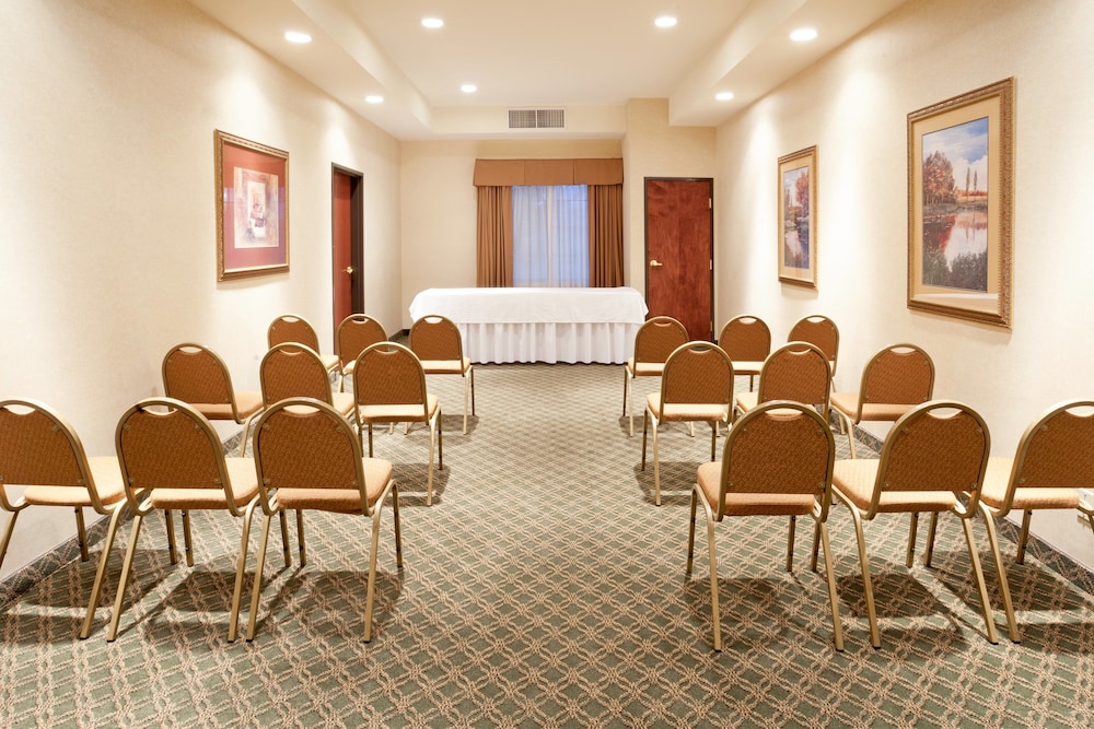 holiday inn express hotel and suites kerrville by ihg