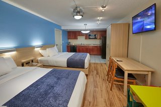 ramada by wyndham hotel and water park