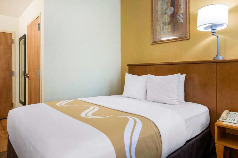 quality inn and suites near the theme parks