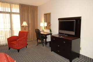 oakland airport executive hotel