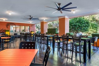 comfort inn and suites near universal orlando resort