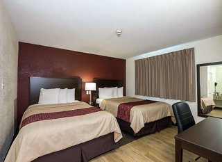 red roof inn lancaster strasburg