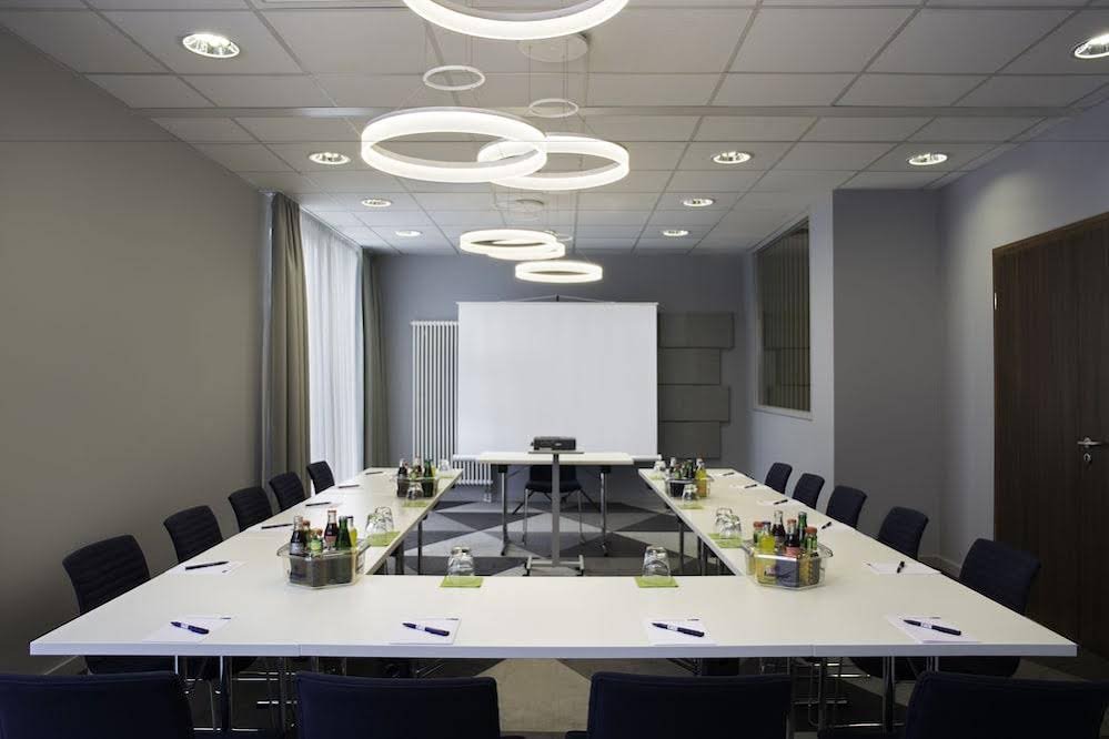 premier inn stuttgart airport