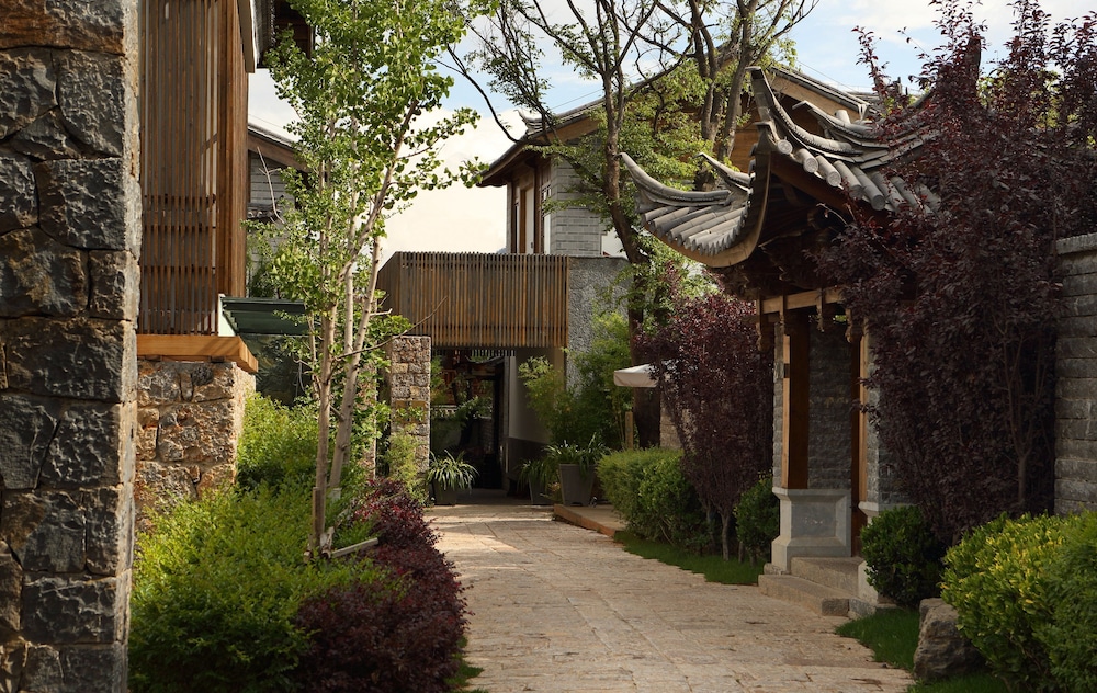 hotel indigo lijiang ancient town by ihg