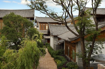 hotel indigo lijiang ancient town by ihg