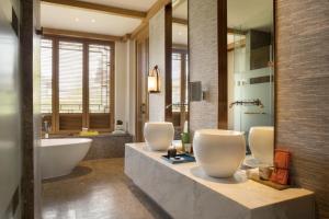 hotel indigo lijiang ancient town by ihg