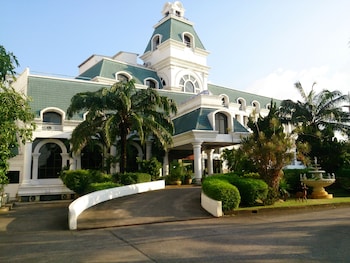 camelot hotel pattaya