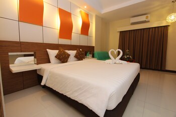 camelot hotel pattaya