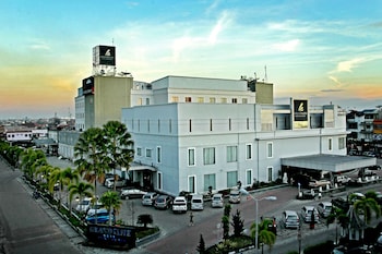 grand elite hotel
