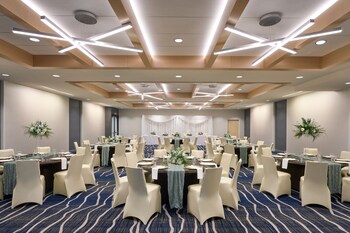 delta hotels by marriott minneapolis northeast