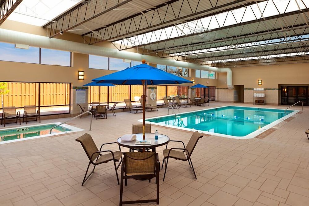 delta hotels by marriott minneapolis northeast