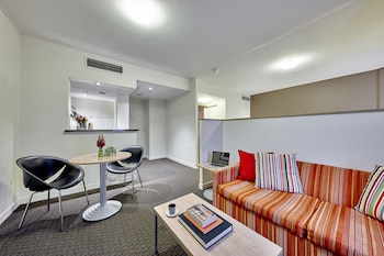 ibis perth