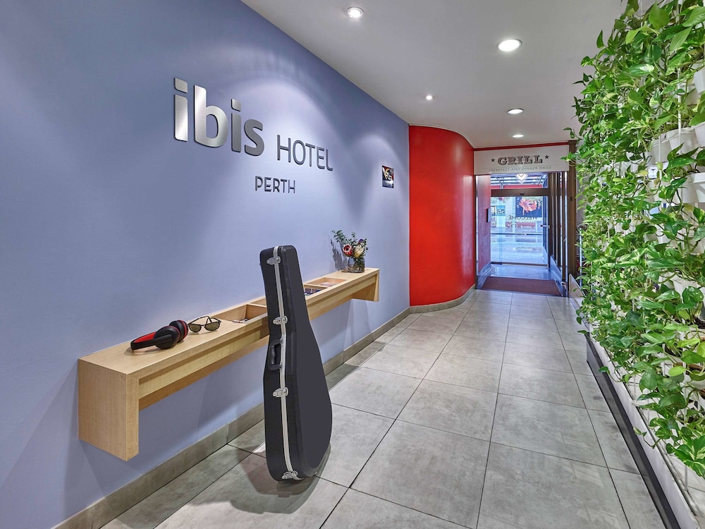 ibis perth
