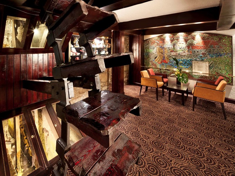 mercure perth hotel